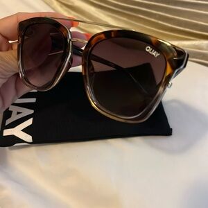 Quay AND Diff Sunglasses bundle! 2 pairs